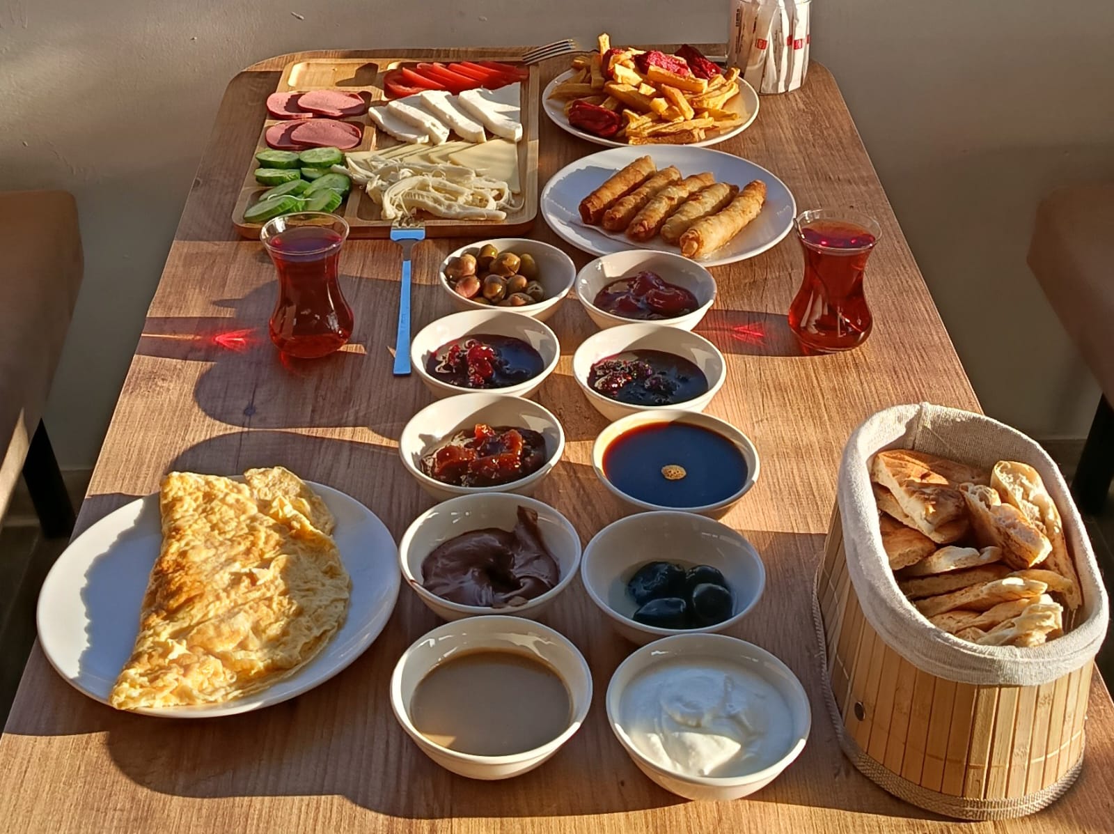 Serpme Kahvaltı